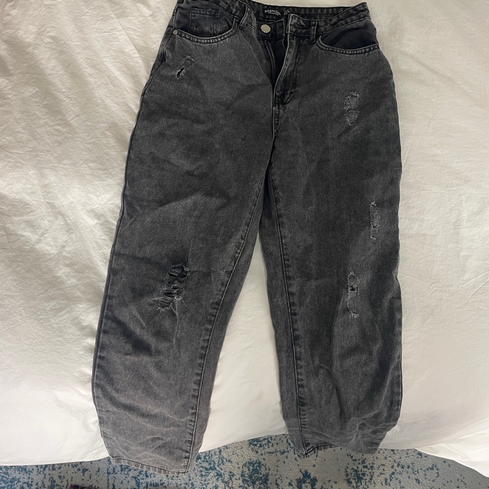 Nasty Gal faded black/dark grey distressed mom jeans